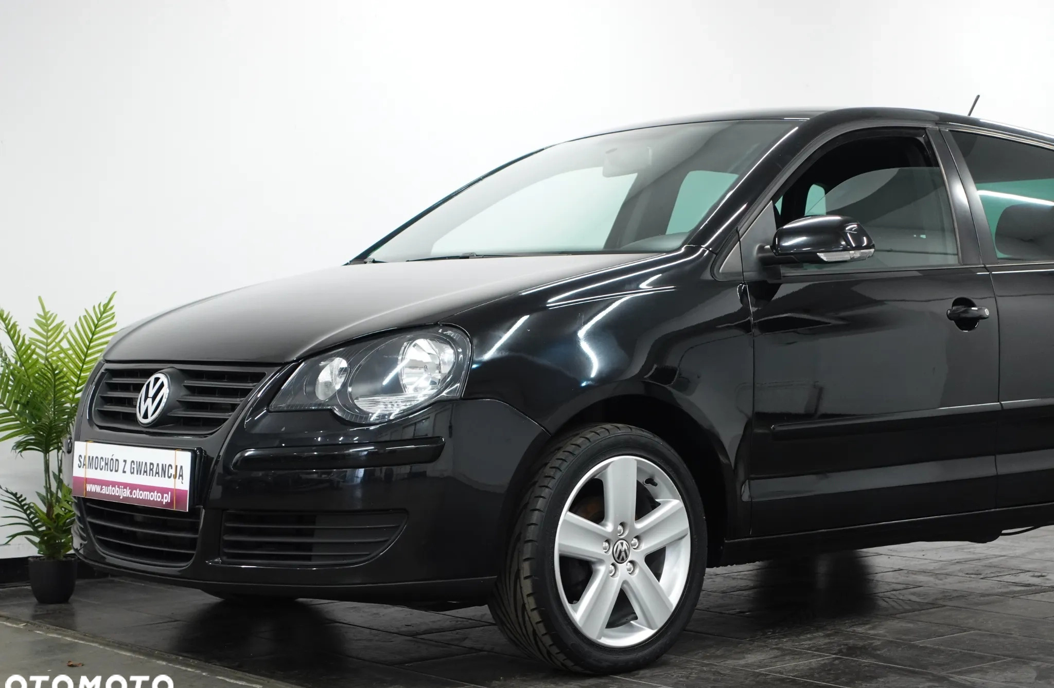 Volkswagen Polo cena 13900 przebieg: 197960, rok produkcji 2009 z Małogoszcz małe 667